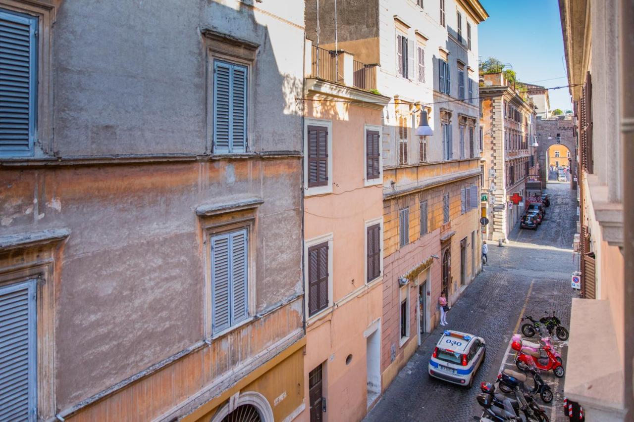 Spacious With Sunny Terrace Near Vatican Ρώμη Εξωτερικό φωτογραφία